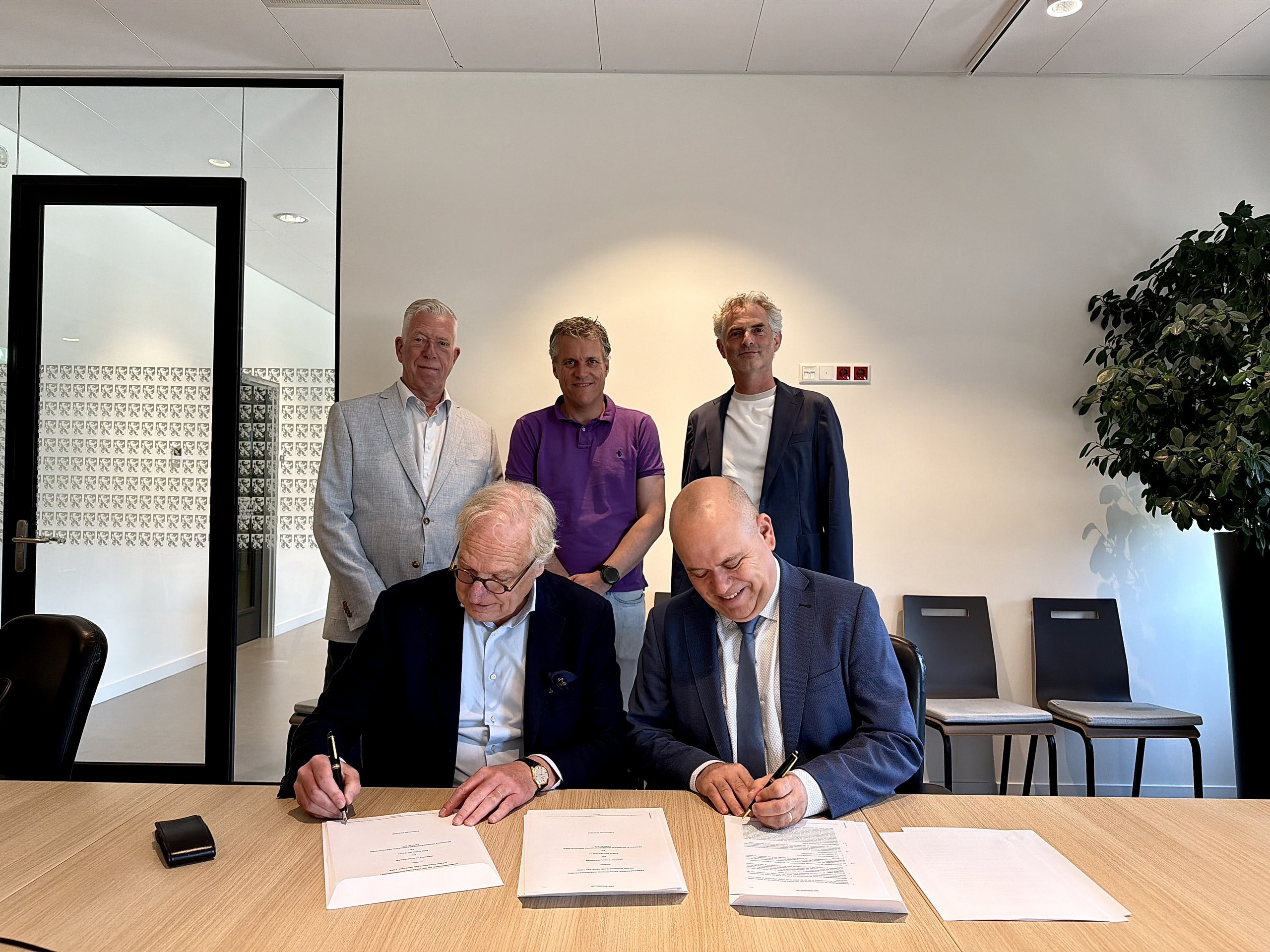 Ondertekening samenwerkingsovereenkomst ROM-D